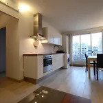 Bastille Marais Balcon Apartment