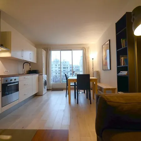Bastille Marais Balcon Apartment Paris